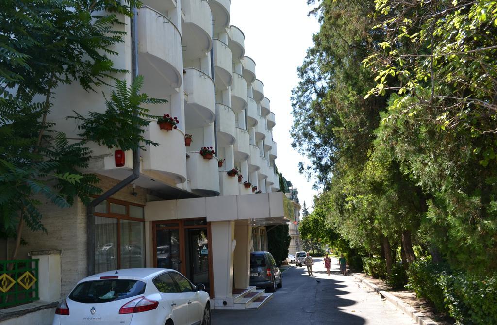 Casa de Oaspeți Sfântul Nicolae Iasi Exterior foto